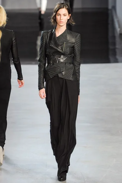 Look 8